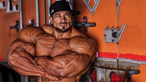 Roelly Winklaar shows off his massive arms. These days mass monsters in bodybuilding are the norm. There was a time when Ronnie Coleman being the biggest man on stage was a sight to behold and with good reason. No one looked so massive on stage before the eight-time Olympia champion made it a prerequisite. Now everyone brings …